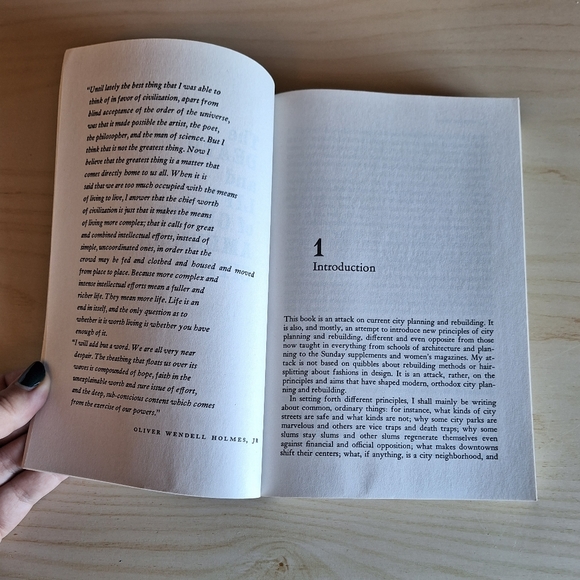 The Death and Life of Great American Cities by Jane Jacobs - Picture 5 of 5